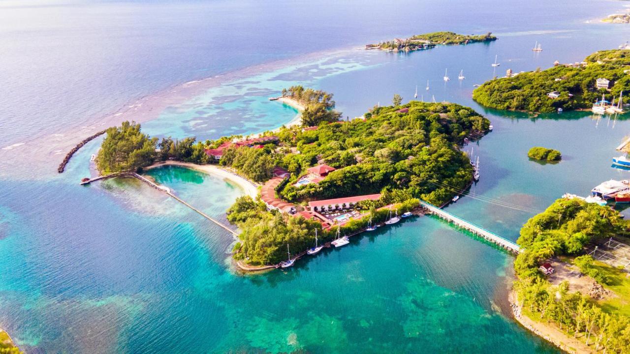 Fantasy Island Beach Resort And Marina First Bight Bagian luar foto