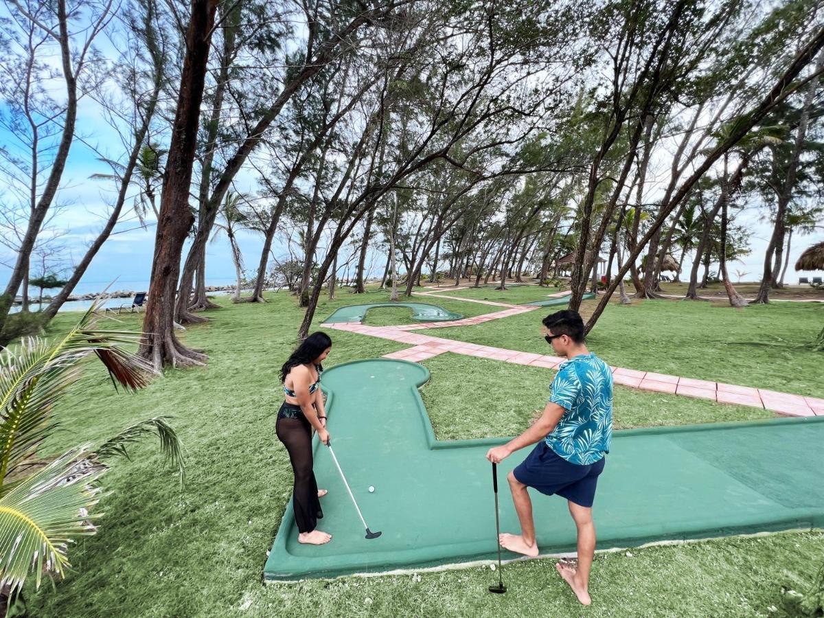 Fantasy Island Beach Resort And Marina First Bight Bagian luar foto