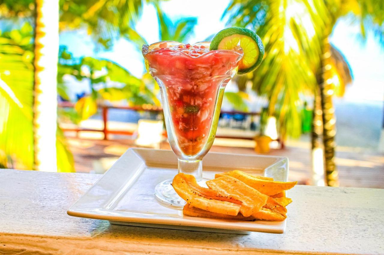 Fantasy Island Beach Resort And Marina First Bight Bagian luar foto