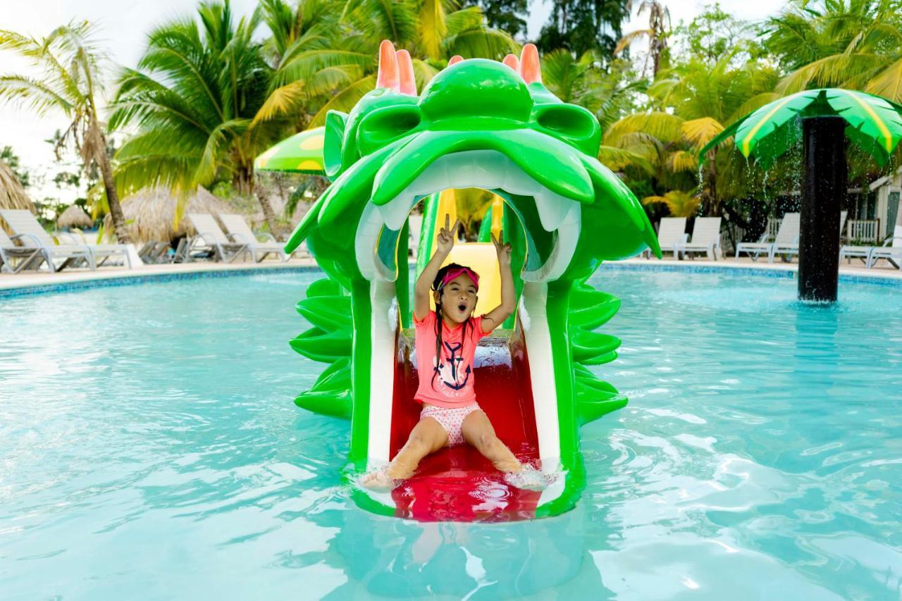 Fantasy Island Beach Resort And Marina First Bight Bagian luar foto