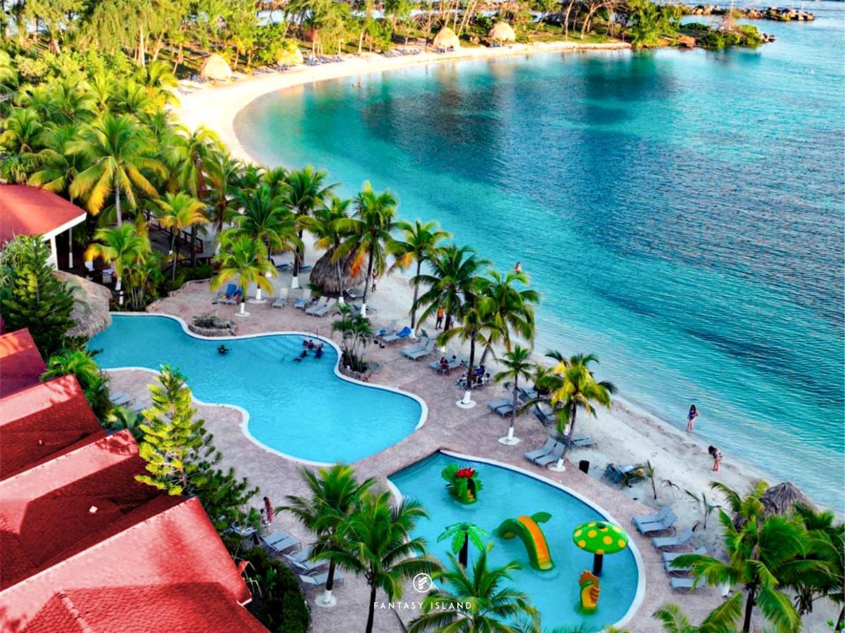 Fantasy Island Beach Resort And Marina First Bight Bagian luar foto