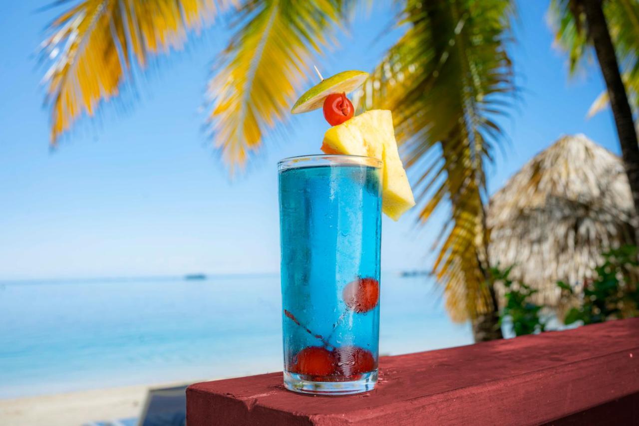 Fantasy Island Beach Resort And Marina First Bight Bagian luar foto